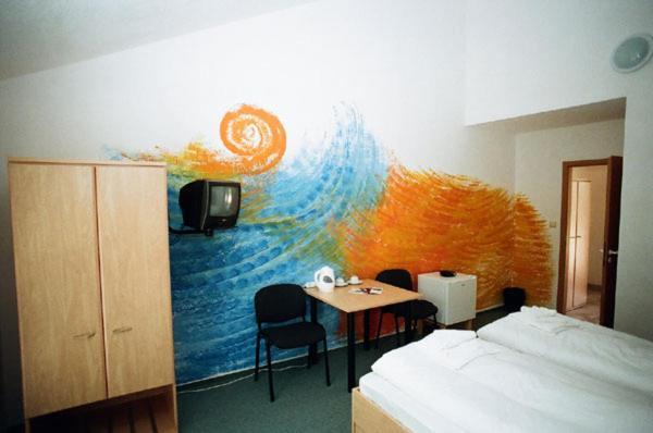 Motel Dacice Bagian luar foto