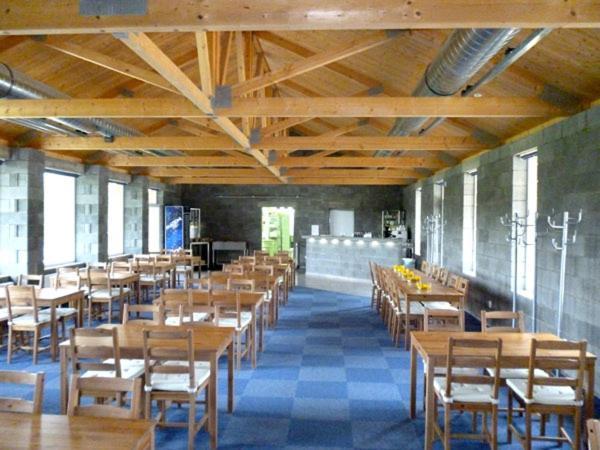 Motel Dacice Bagian luar foto