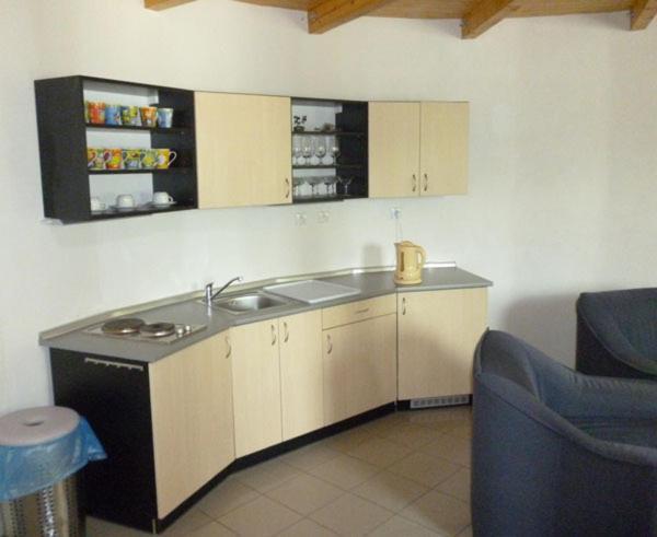 Motel Dacice Bagian luar foto
