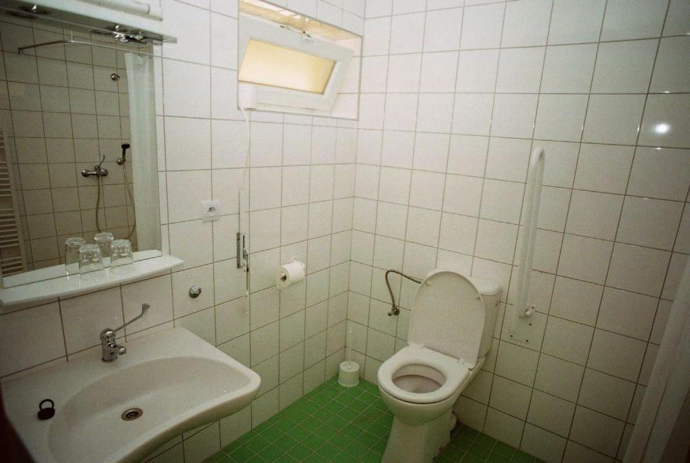 Motel Dacice Ruang foto